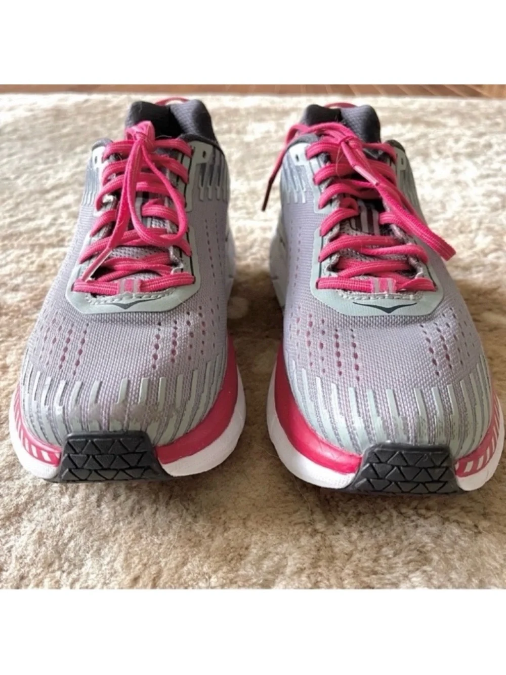 Hoka One One clifton light